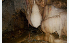 गुप्तेश्वर गुफाको कलात्मक आकृति (फोटोफिचर) 