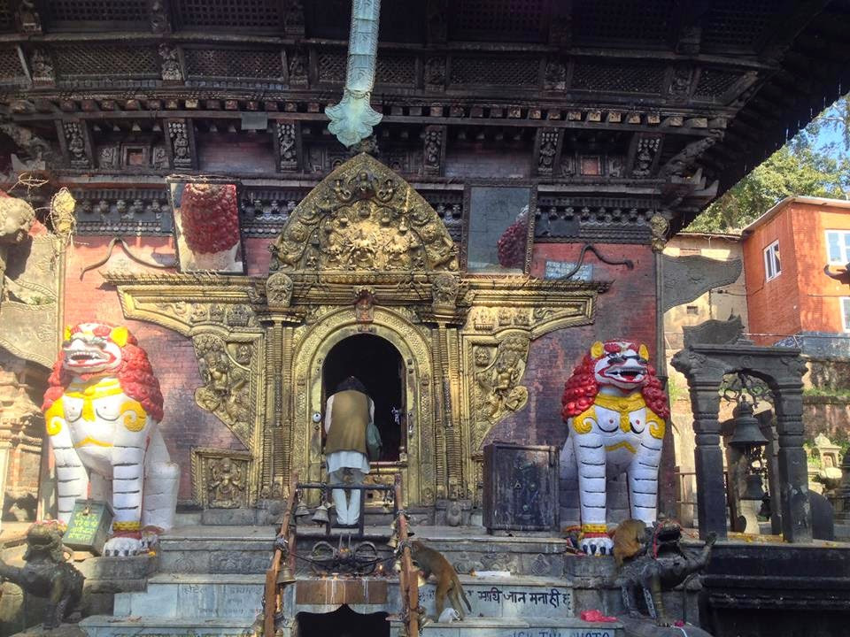 पुरानै स्वरूपमा फर्काइए साँखुका दुई मन्दिर