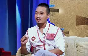 ‘नेताहरूले शिर नउठाउन् भनेर मात्रै शीतलनिवास पुगेको हुँ’ : सुदन गुरुङ