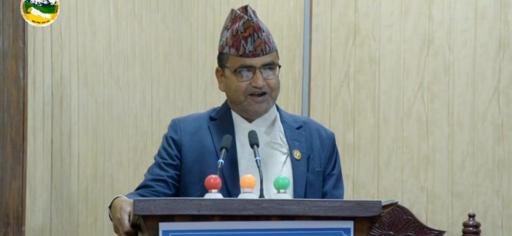 सुदूरपश्चिमका मुख्यमन्त्री खगराज भट्टले पाए विश्वासको मत