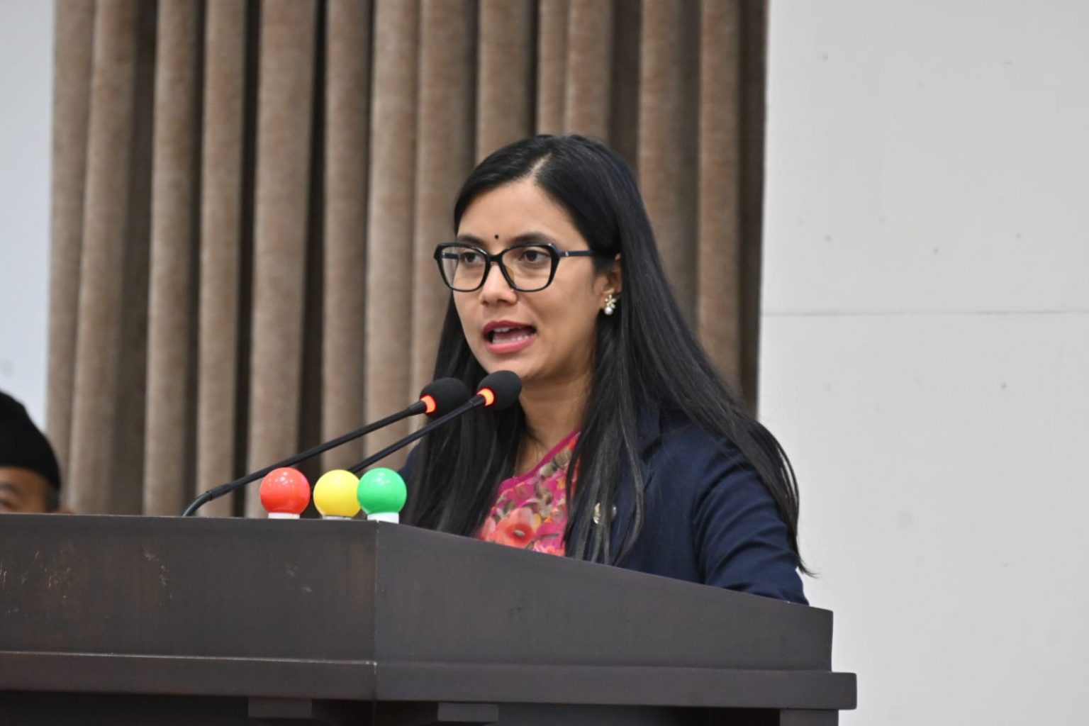 साताको दुई दिन सार्वजनिक बिदा पुनरावलोकन हुँदैन : कानुनमन्त्री गौतम