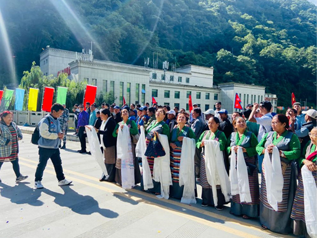 तातोपानी नाकाबाट तिब्बत प्रवेश गर्न २२७ स्थानीयले पाए प्रवेश पास