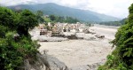 भोटेकोसी बाढीमा श्रीमती र ११ महिने छोरी बेपत्ता, पहिलो जन्मदिनमा बाबुको पीडा