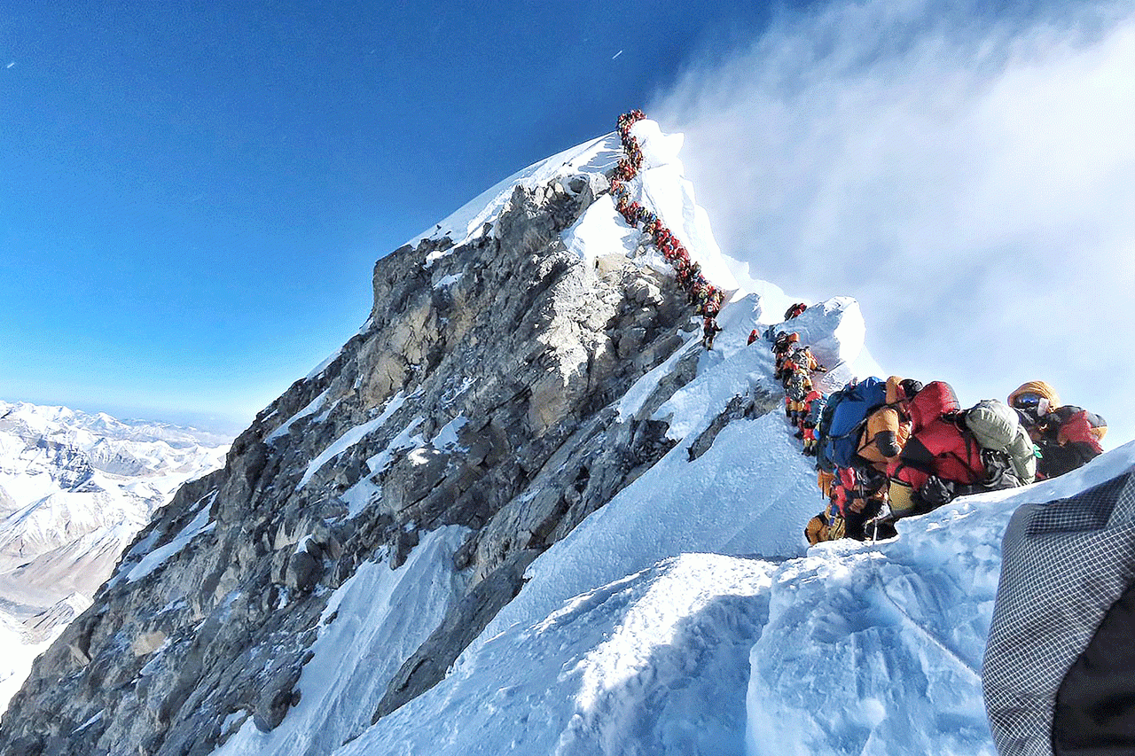 चीनतर्फबाट सगरमाथा आरोहणमा रोक