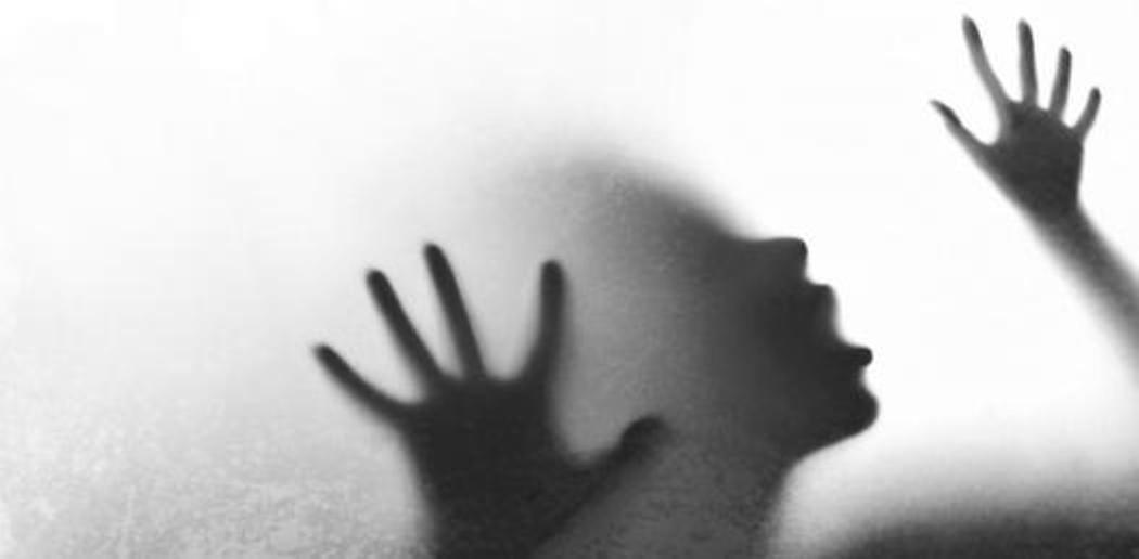 १५ वर्षीया किशोरीलाई बलात्कार गरी रुखमा झुण्ड्याउने प्रहरीविरुद्ध मुद्दा
