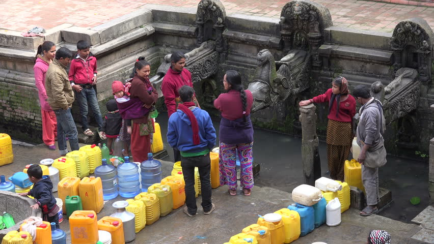 दैनिक १३५ लिटर पानी आवश्यक हुँदा २० लिटर मात्रै पाउँछन्