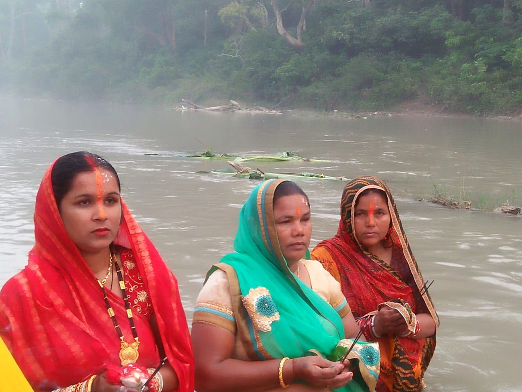 छठ पर्वको खरना विधि गरिँदै