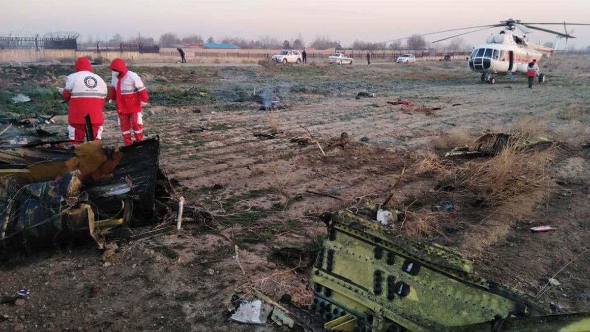 इरानमा युक्रेनी विमान दुर्घटना, विमानमा रहेका सबै जनाकाे मृत्यु (दुर्घटनाकाे भिडियाेसहित)