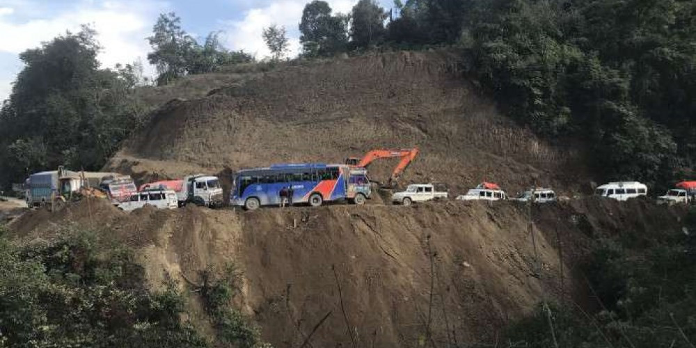 सडक विस्तारका लागि सिद्धार्थ राजमार्ग दैनिक ८ घण्टा बन्द हुने