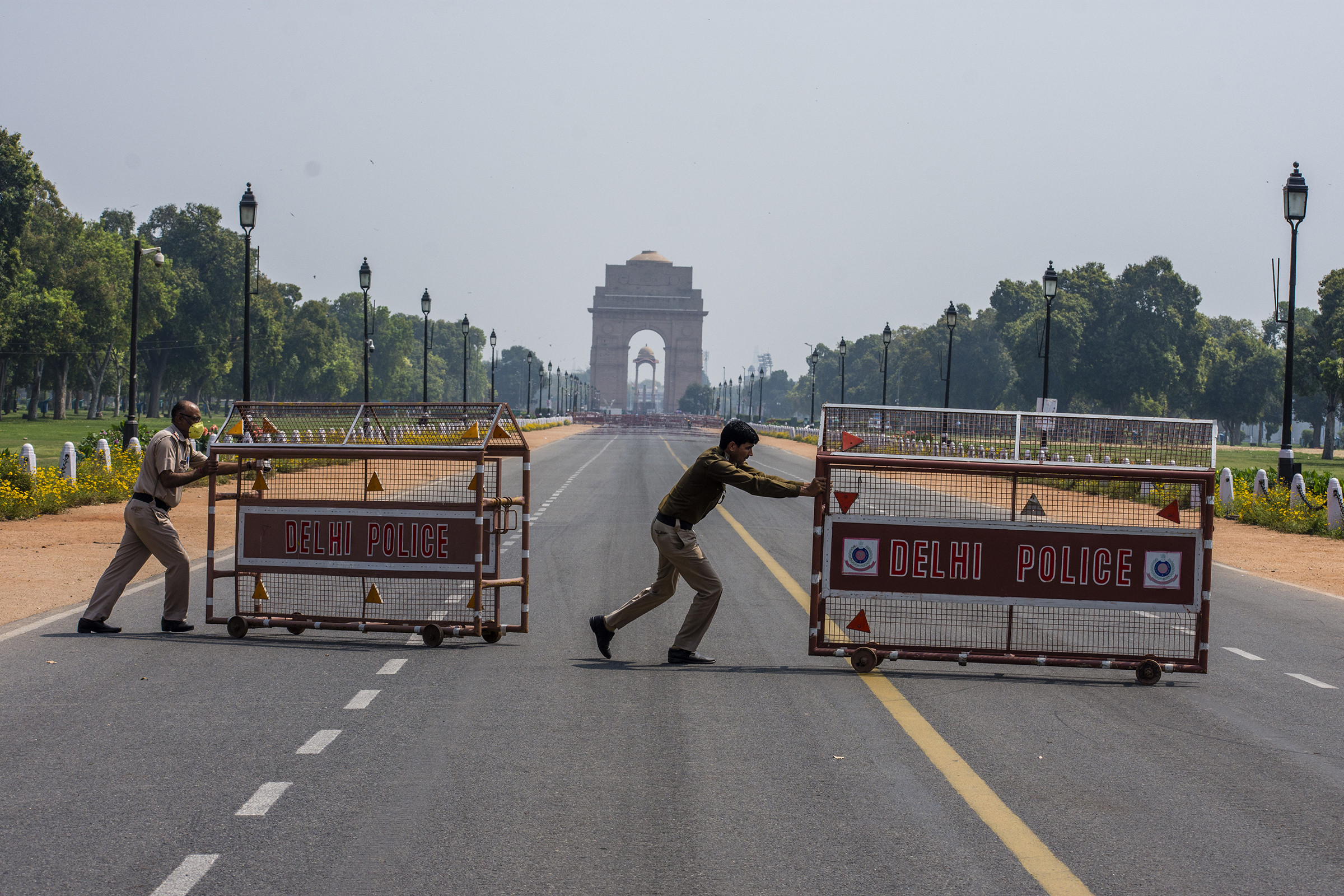 भारतमा जेठ १८ सम्म थपियाे लकडाउन