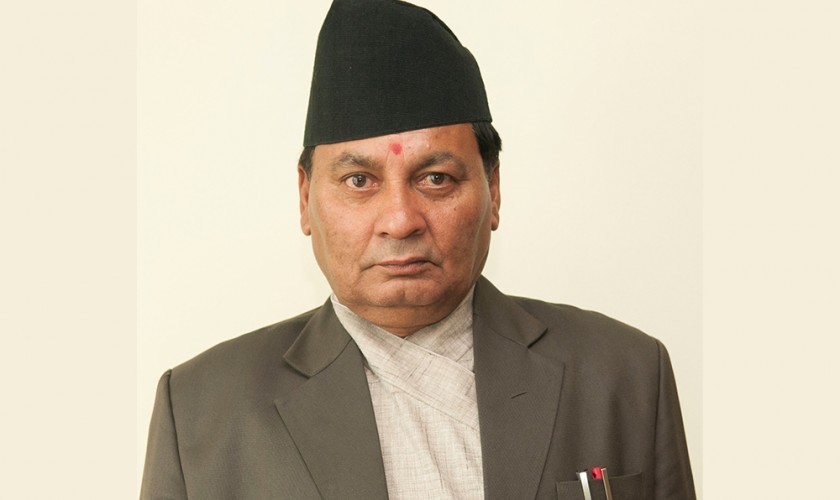 अख्तियार आयुक्त राजनारायण पाठकले दिए राजीनामा