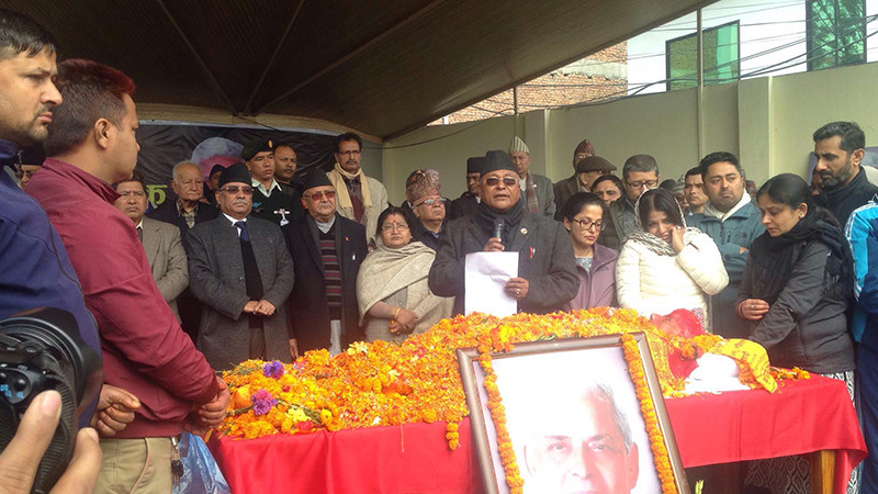 भरतमोहन अधिकारीको पार्थिव शरीर नेकपा कार्यालयमा