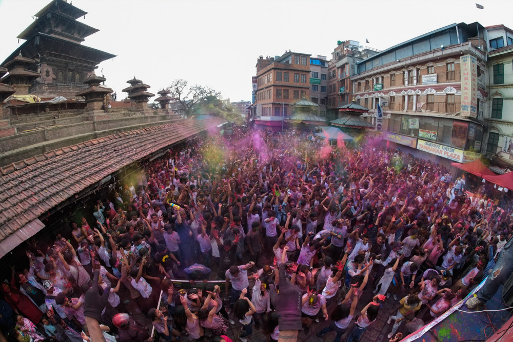 होलीमा हराएका कलाकारहरु
