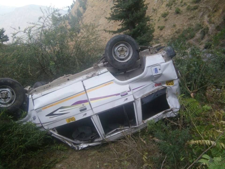 ओखलढुंगामा जीप दुर्घटना हुँदा ६ जनाको मृत्यु