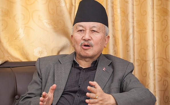 लोसपासँग नेम्वाङले मागे भोट, महन्थले दिए यस्तो जवाफ