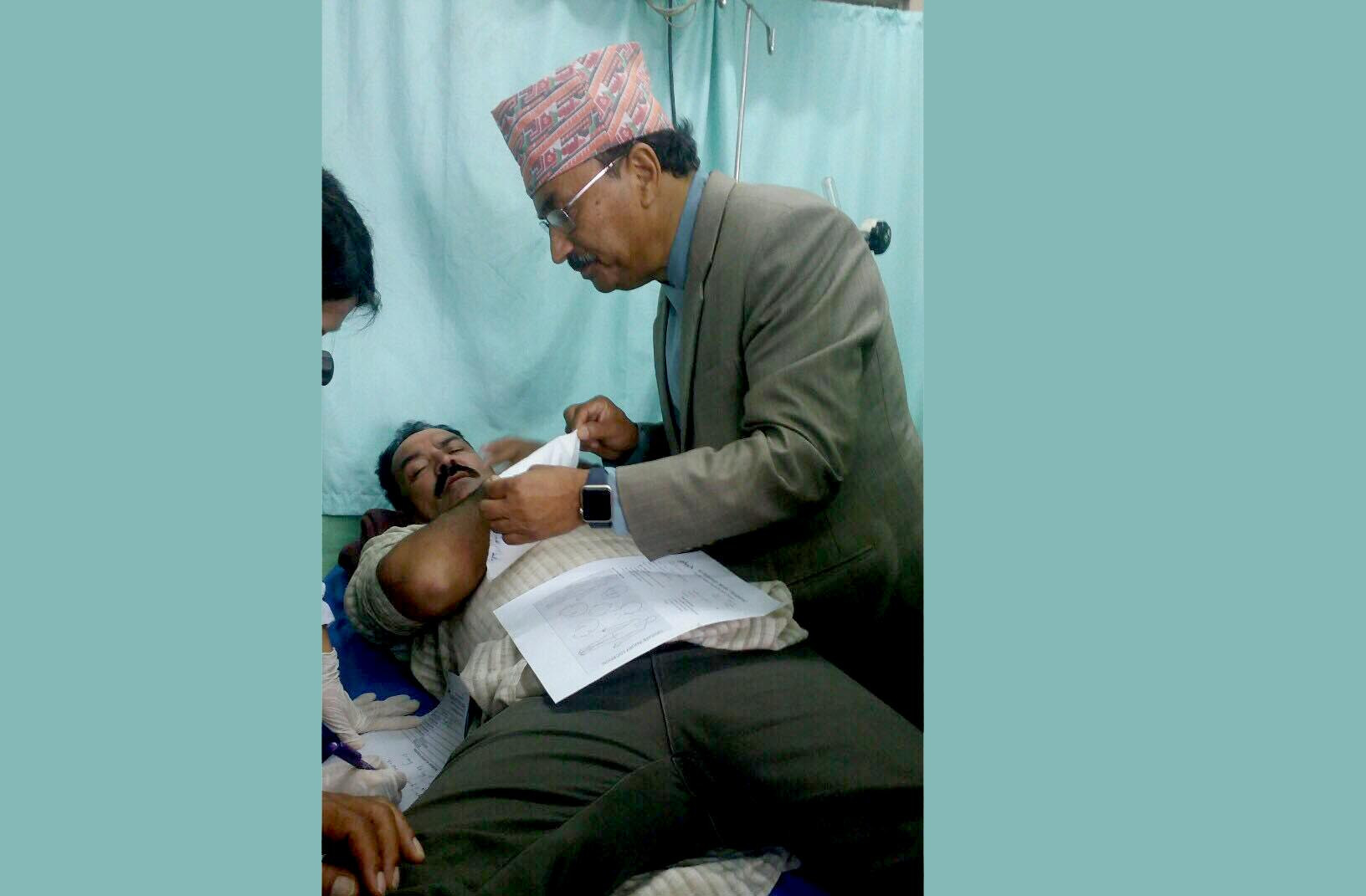 कमल थापा मोडल अस्पतालमा (फोटो फिचर)