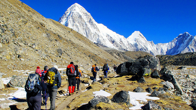 विदेशीलाई पदयात्रा बन्द