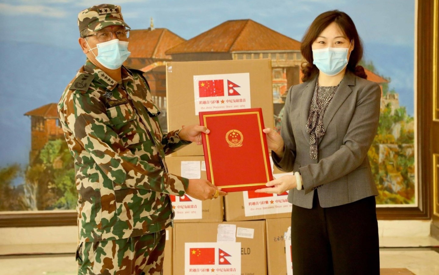 चीनबाट आइपुग्यो सेनाले किनेकाे पहिलो चरणको स्वास्थ्य सामग्री