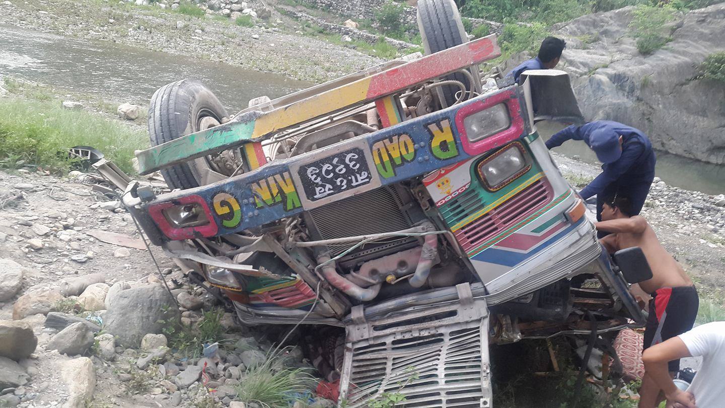 धादिङको बेनीघाटमा ट्रक दुर्घटना, तीन जनाको मृत्यु 