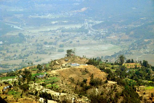 कार्यालय र कर्मचारी दुबै नभएको बेलकोटगढी एक महिनादेखि नगरपालिका !