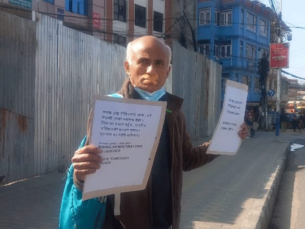 डा. गोविन्द केसी प्रहरी नियन्त्रणमा