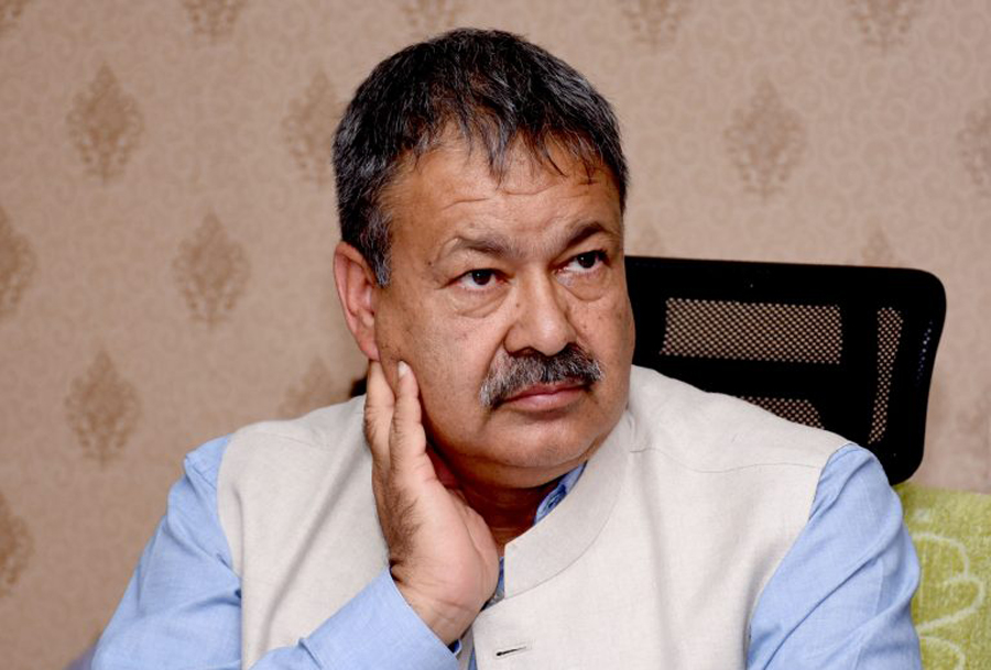भ्रष्टाचारको अभियोगमा अायल निगमका कार्यकारी निर्देशक खड्का बर्खास्त 