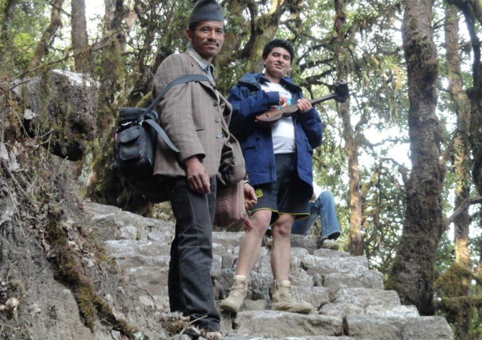 गोसाइँकुण्ड जान नुवाकोटबाट दुई पदमार्ग सञ्चालन