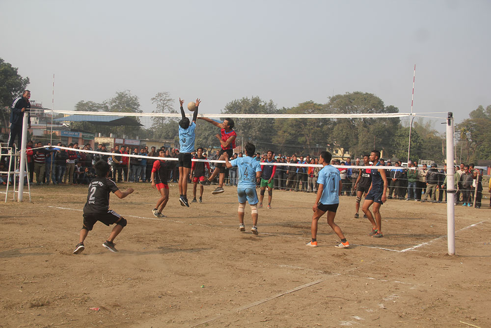जिल्ला स्तरीय भलिबलको उपाधि चुलो रेष्टुरेन्टलाई