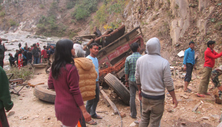 विभिन्न घटनामा २४ घण्टामा एक विदेशीसहित १६ को मृत्यु