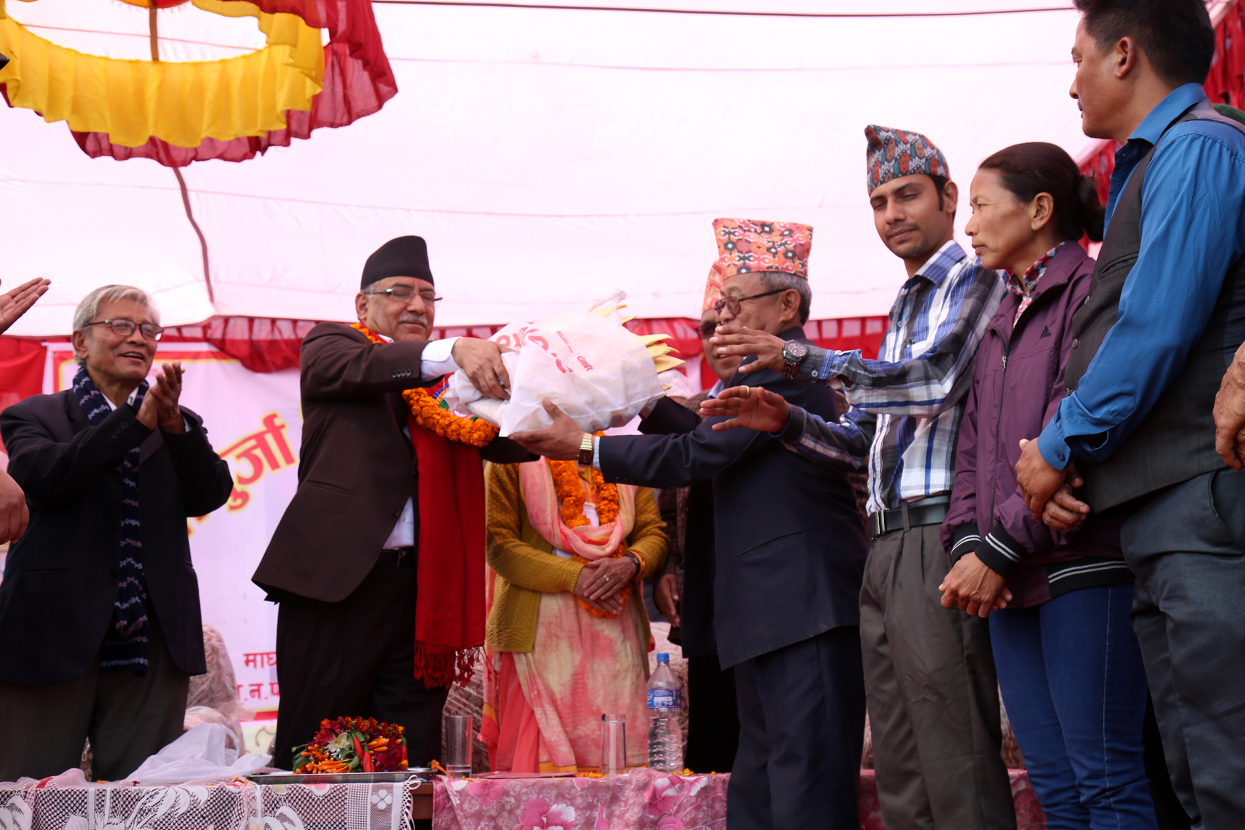 चितवनका सुकुम्बासीलाई जग्गाधनी पुर्जा