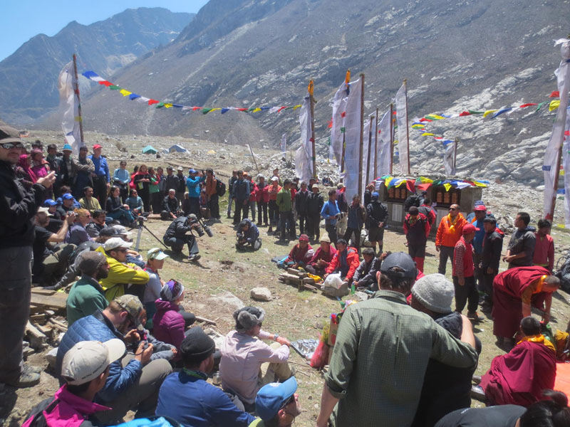लाङटाङका भूकम्प पीडितलाई अन्यत्र सारिने 
