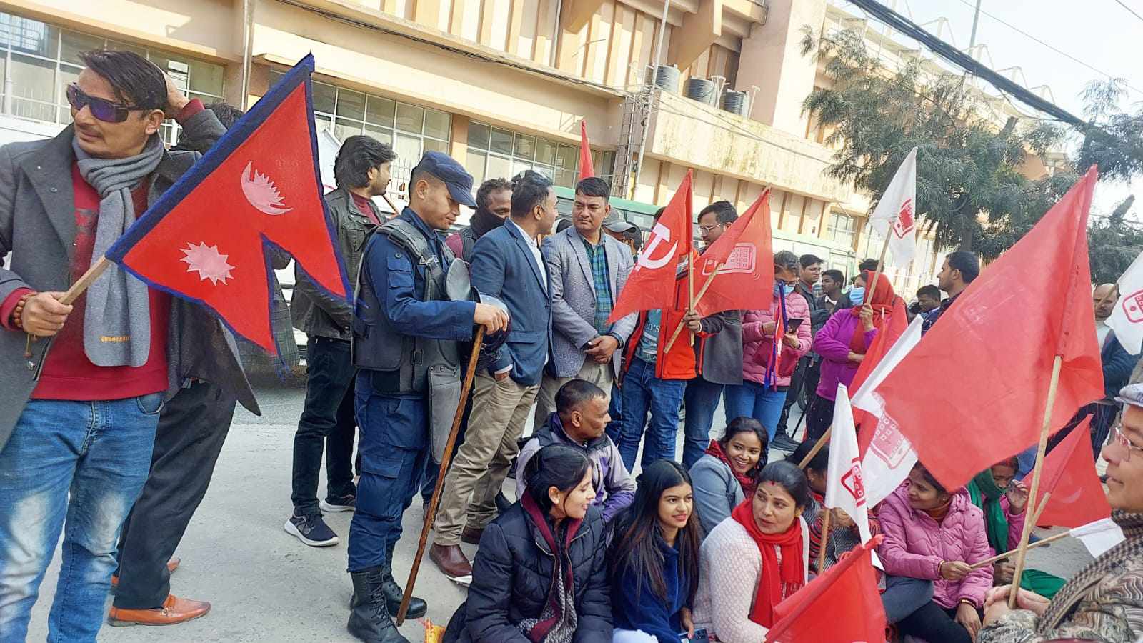 भन्सार विभाग र जिल्ला भन्सार कार्यालय अनिश्चितकालसम्म ठाप्प पार्ने आजपाको घोषणा