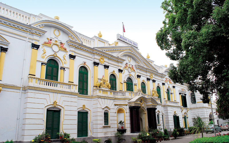 १० लाखभन्दा बढीको कारोबार चेकबाट मात्रै 