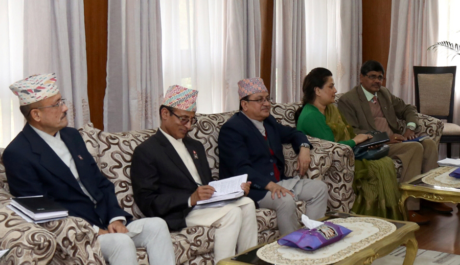 असार १४ को चुनाव सारे दुर्घटना निम्तने निर्वाचन आयोगको चेतावनी 