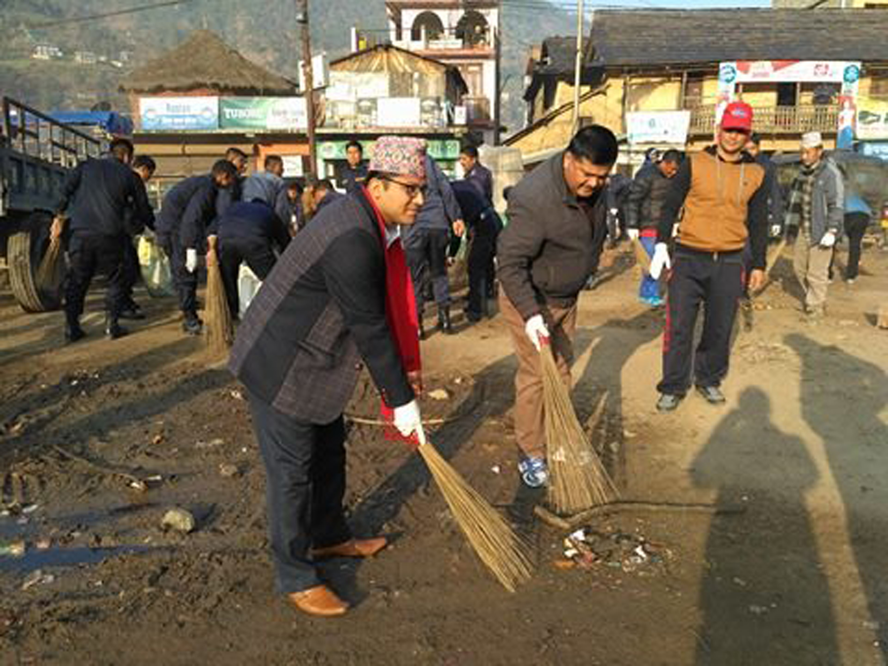 सरसफाइले टुँडिखेलको मुहार फेरियो 