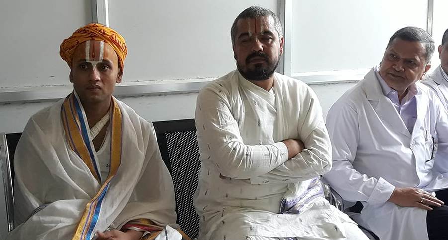 उपचारपछि घर फर्किए धर्मगुरू निवासाचार्य