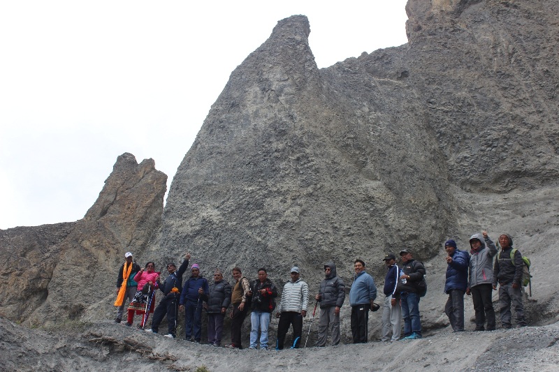 तिलिचो ताल जाने छोटो पदमार्गको निर्माण