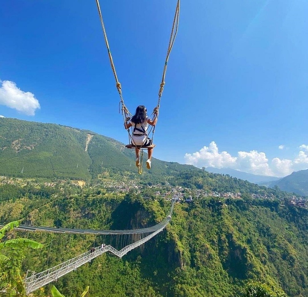 विश्वकै दोस्रो अग्लो बन्जीजम्पसँग जोडिएको बलेवाको पर्यटन