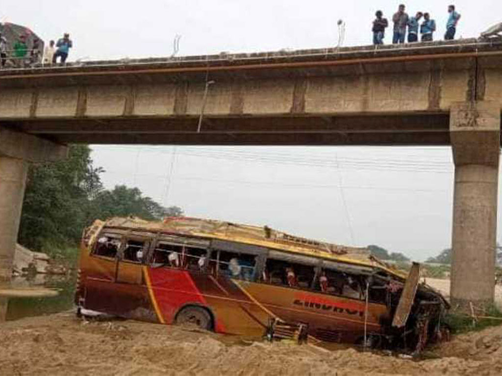 रुपन्देही बस दुर्घटना अपडेट : मृतक ९ मध्ये चारको पहिचान खुल्यो