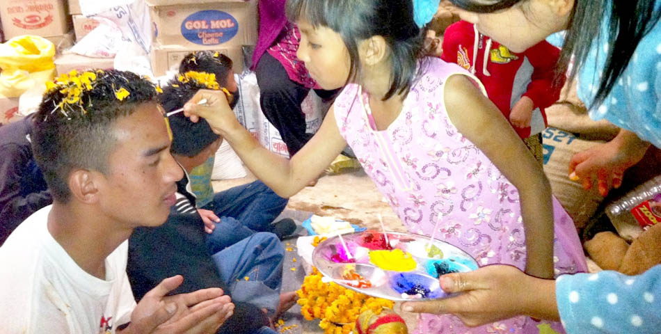 भाइटीकाको साइत ११ः५१ बजे उत्तम, पश्चिम फर्केर टीका लगाउनु राम्रो 