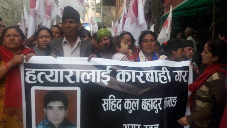 दोलखाका न्यायाधीश अनुसन्धानको घेरामा, हत्या अभियुक्तलाई साधारण तारेखमा छाडेको आरोप 