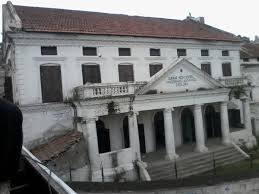 दरबार हाइस्कूलको पुनःनिर्माण गर्न निर्देशन