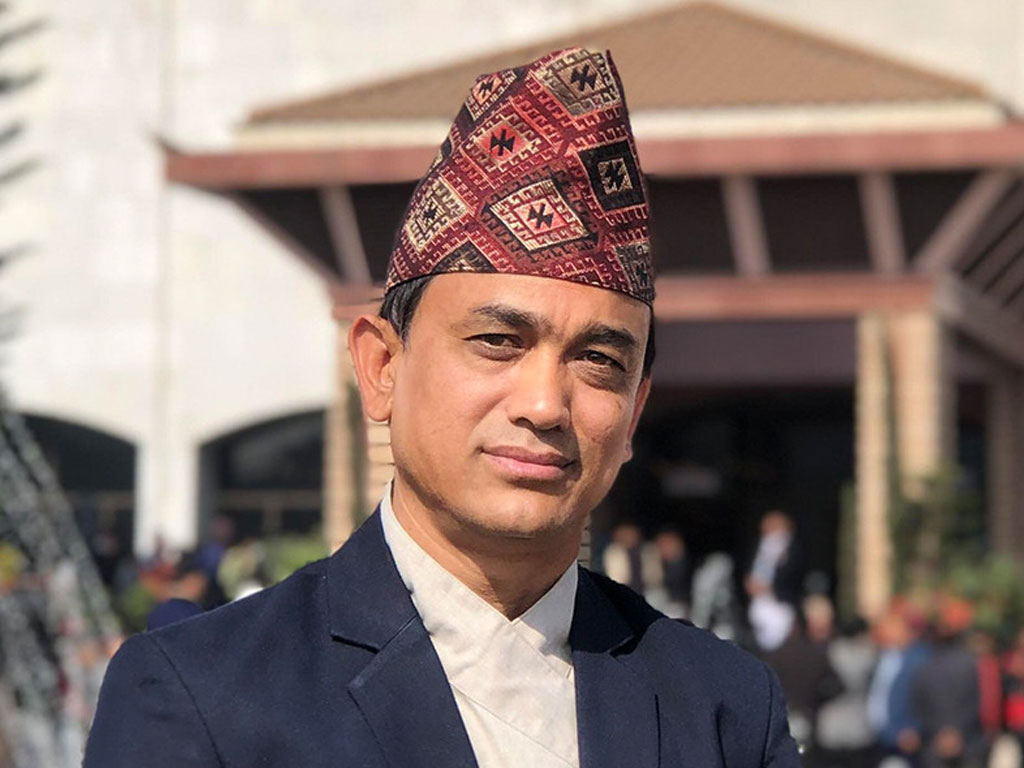 ढाकाकुमारलाई रास्वपाको चुनौती : तिन करोड लिएको प्रमाण लिएर आए ७२ घण्टाभित्र कारबाही गर्छौं  