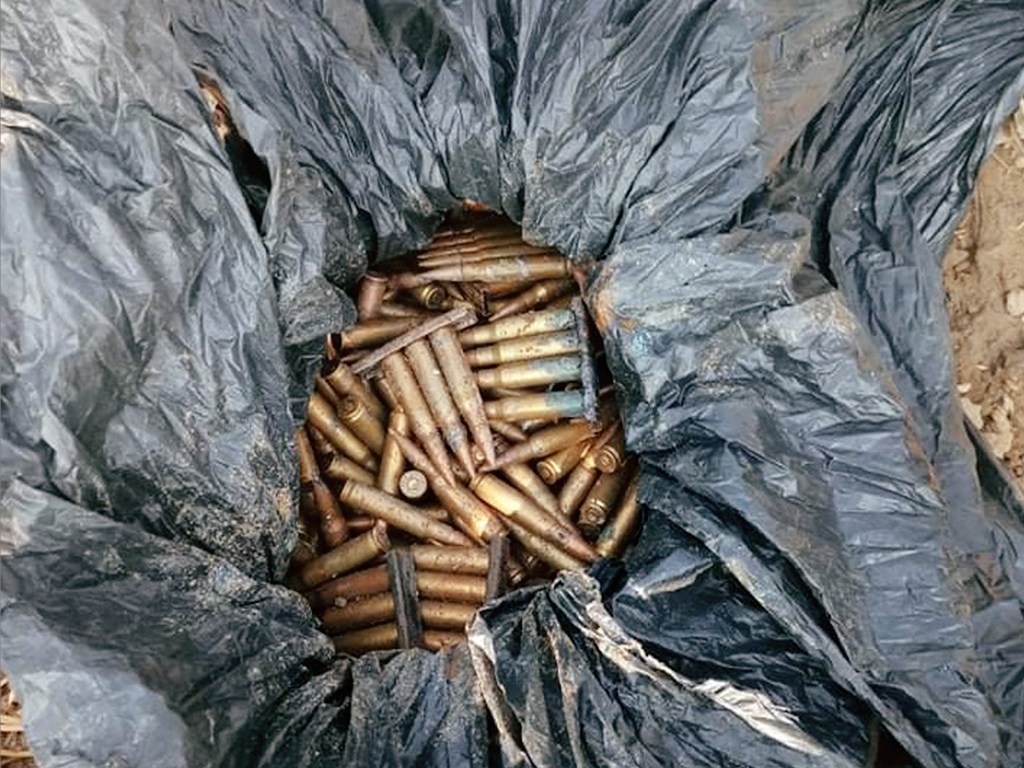 खेत खन्दा भेटियो एक सय ८५ राउन्ड गोली