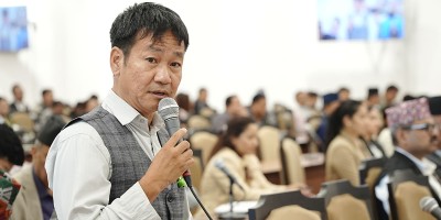 हर्क साम्पाङको आरोप– ‘नेपालमा कोही पनि सुरक्षित छैनन्’
