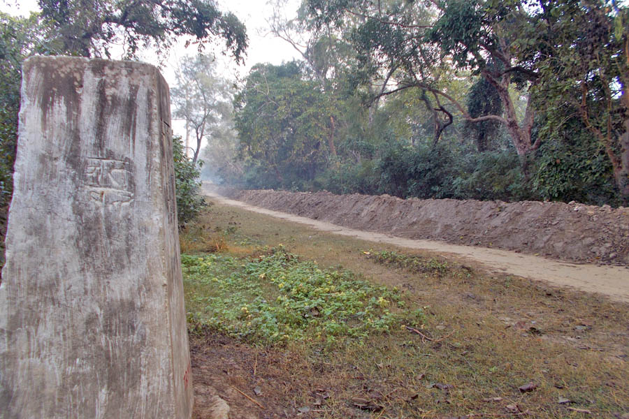 भारतीयले सीमामा खनेको कुलो सशस्त्रले पुर्न लगायो