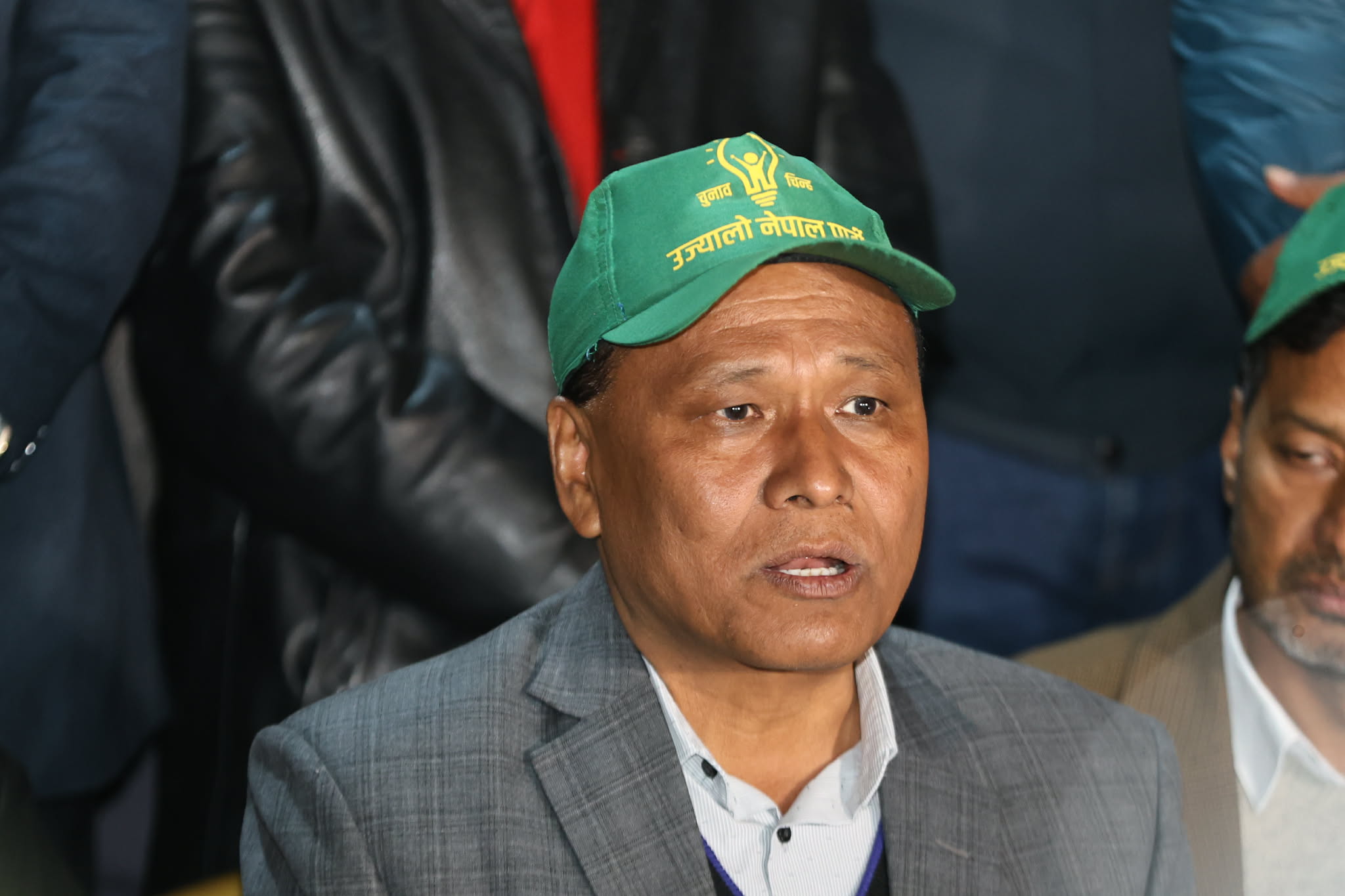 रास्वपासँगको सहमति औपचारिक रूपमा भंग, उज्यालो नेपाल ‘चिम’ चिन्हसहित चुनावी प्रतिस्पर्धामा, कुलमान घिसिङ अध्यक्ष नियुक्त