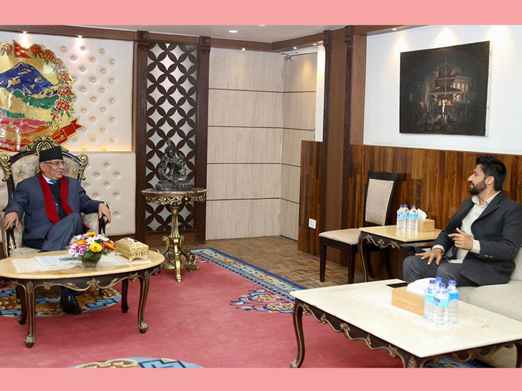प्रधानमन्त्री प्रचण्डले रविलाई भने : भ्रष्टाचार हामी सबैको साझा शत्रु हो, दृढतापूर्वक उभिनुस्