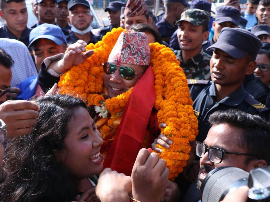 रेशम चौधरीविरुद्धको मुद्दामा कारण देखाऊ आदेश जारी