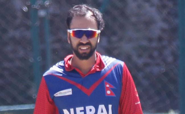  एसिया कपको प्रारम्भिक टोलीमा भेषावकर परेनन् 